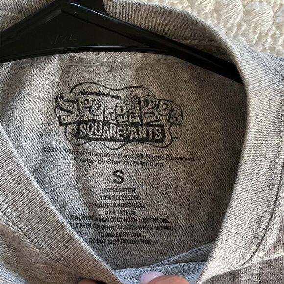 SpongeBob SquarePants Gray T-Shirt with Patrick - Picture 2 of 4